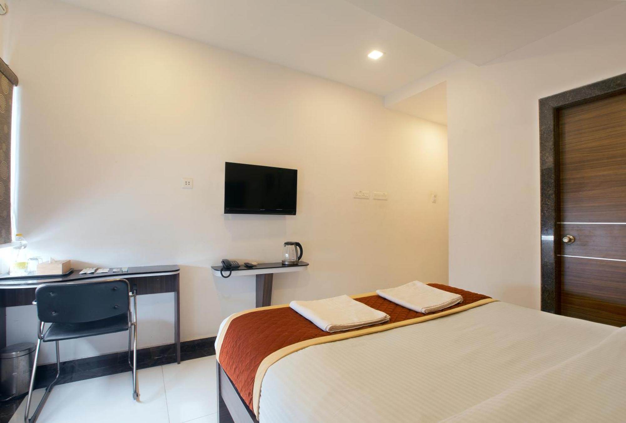 Hotel Manjhi Residency Tiruchirappalli Esterno foto