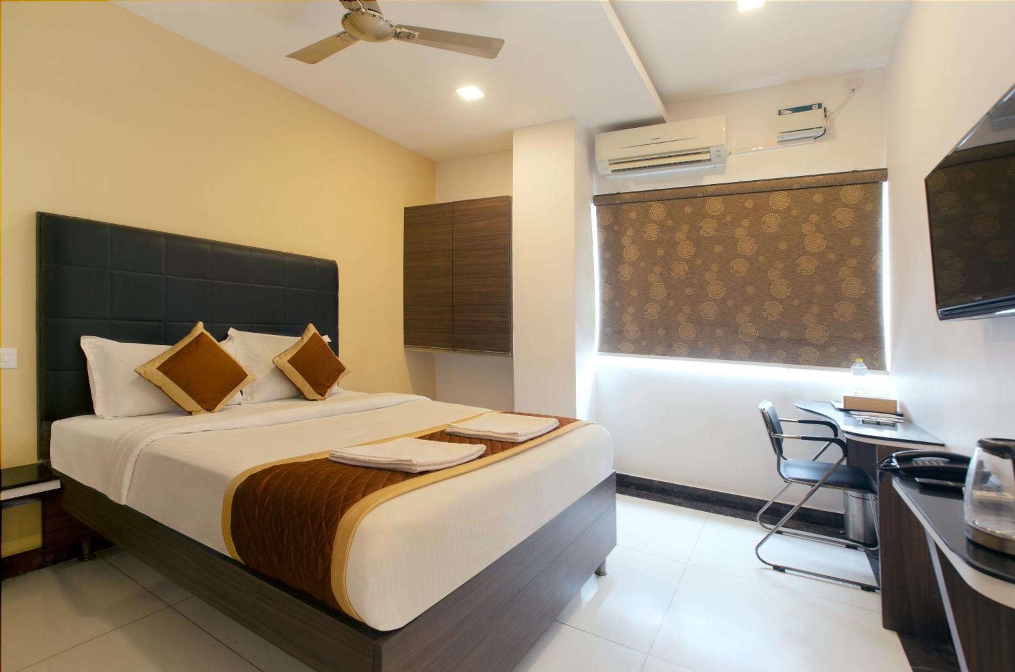 Hotel Manjhi Residency Tiruchirappalli Esterno foto