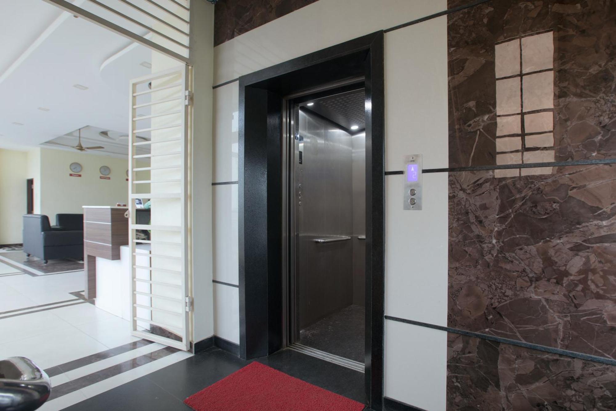Hotel Manjhi Residency Tiruchirappalli Esterno foto