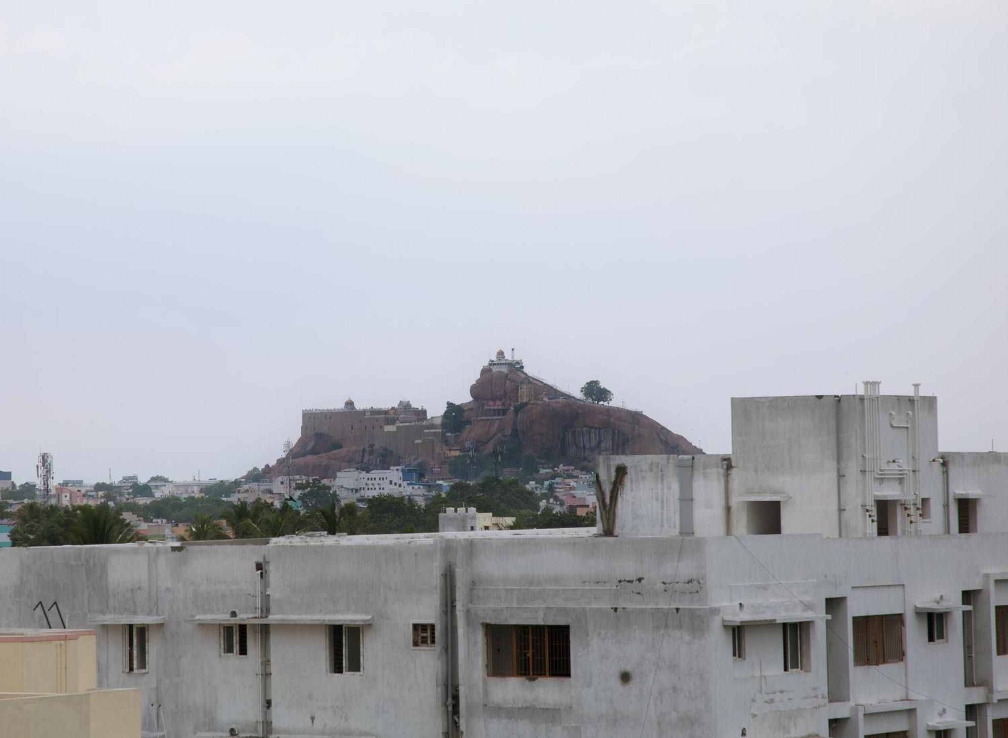Hotel Manjhi Residency Tiruchirappalli Esterno foto